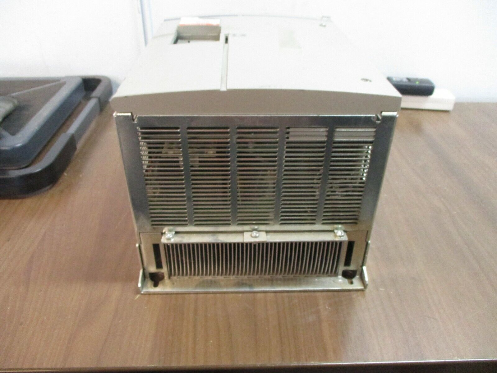 Square D Altivar 58 AC Drive ATV58HD16N4Z 15HP w/ VW3A58202 I/O Card *No Keypad*