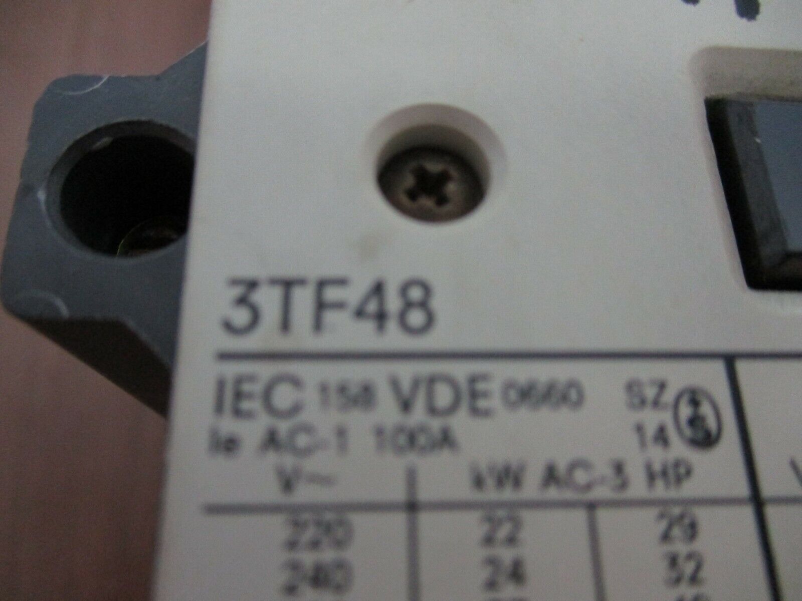 Siemens Starter 3TF48/3UA58 00-2U 24V Coil Trip: 63-80A Used