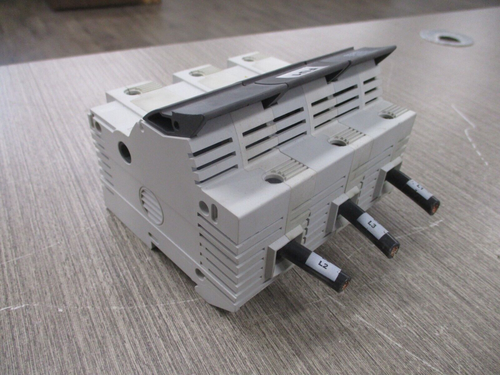 Allen-Bradley Fuseholder 1492-FB3J60-L 60A 600V 3P Used