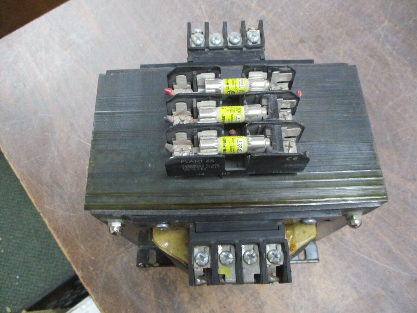 Square D Transformer 9070TF2000D1 2KVA Pri: 240/480V Sec: 120V 50/60Hz Used