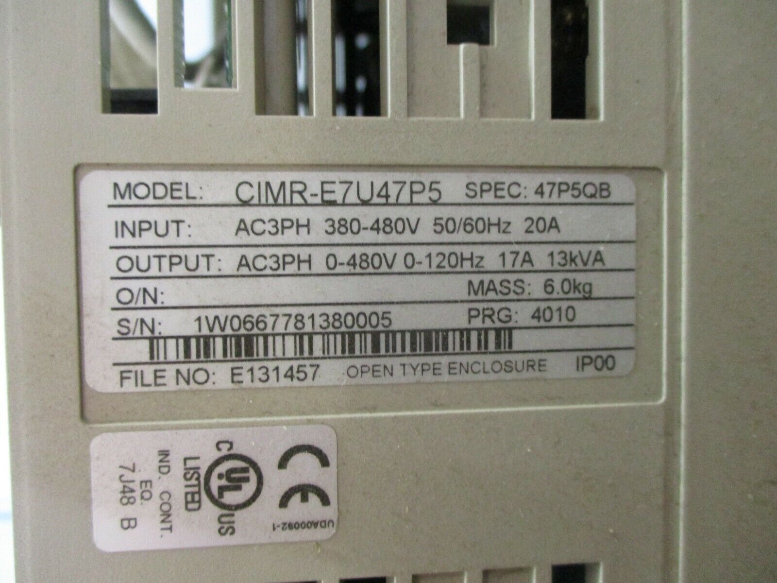 Yaskawa E7 AC Drive CIMR-E7U47P5 10HP 3Ph w/Keypad *No Cover* Used