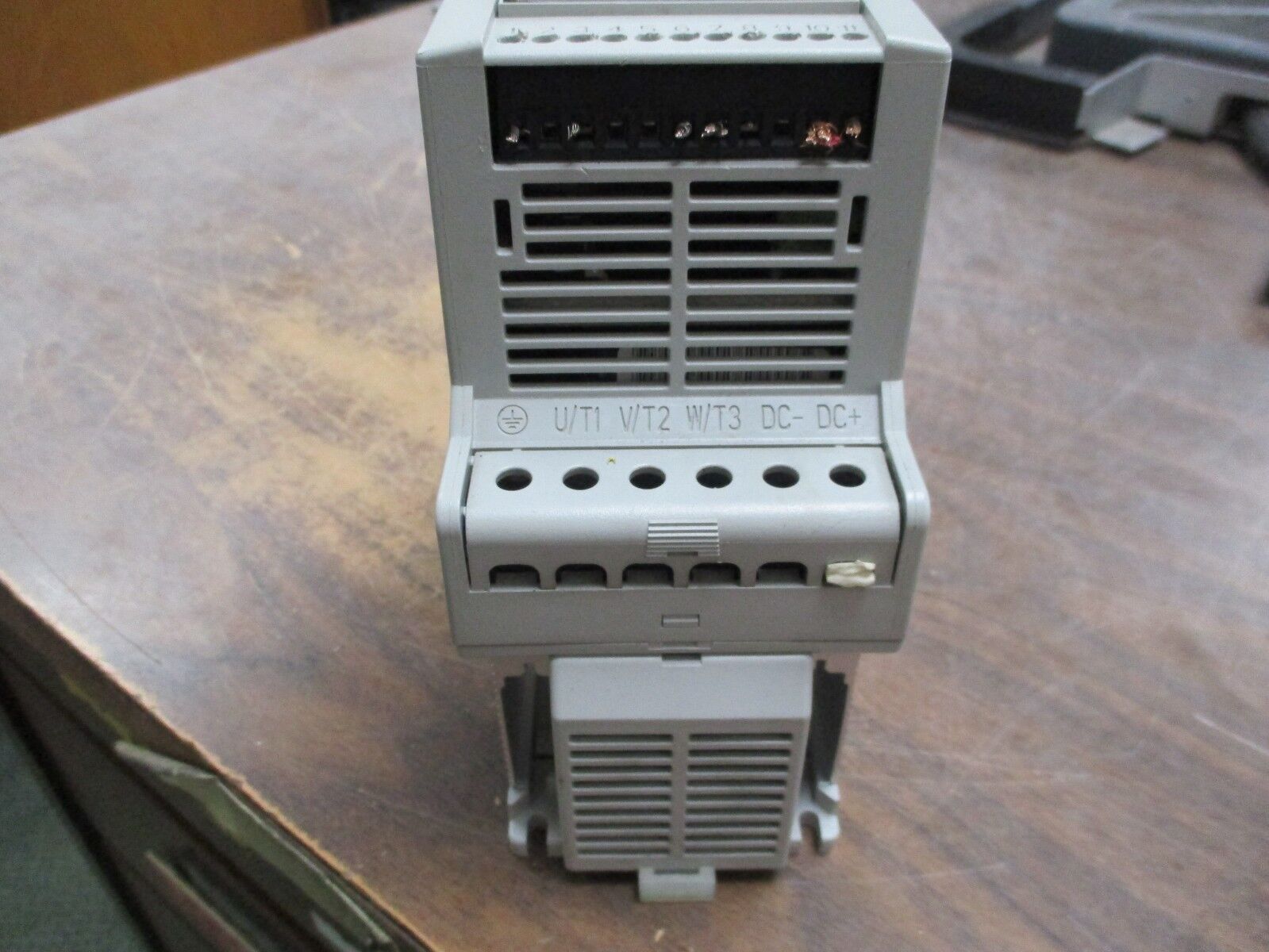 Allen-Bradley Speed Controller 160-BA03NPS1 Ser. C FRN: 7.04 1HP Used