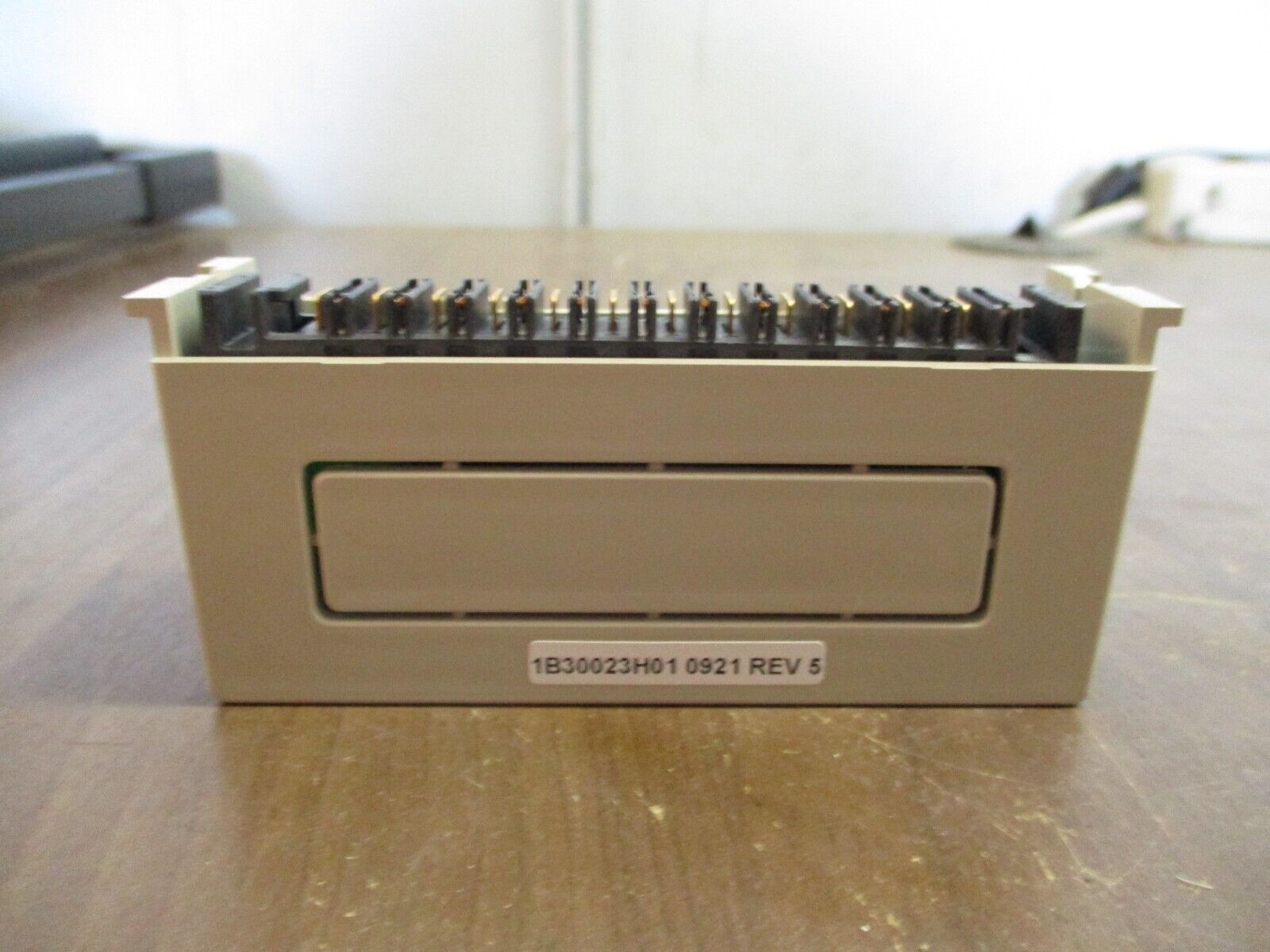 Emerson Ovation Bus Terminator Module 1B30023H01 Rev. 5 Used