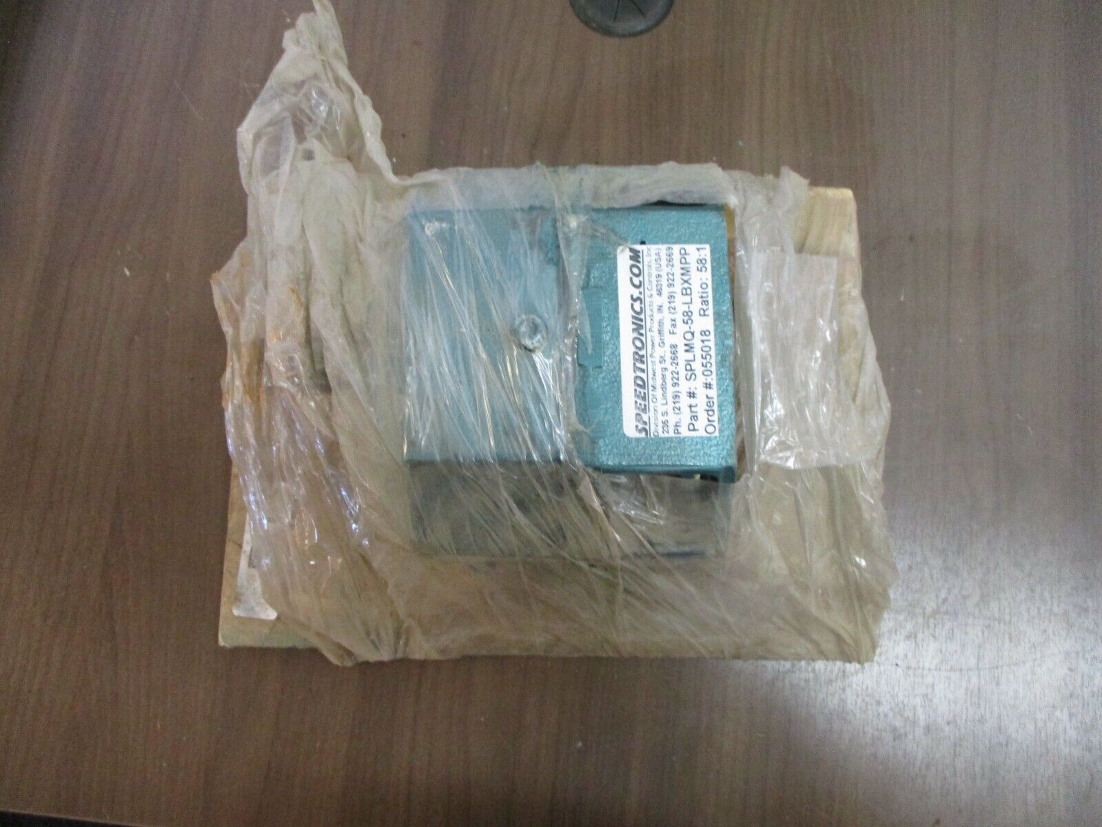 Speedtronics Gear Reducer SPLMQ-58-LBXMPP Ratio 58:1 New Surplus
