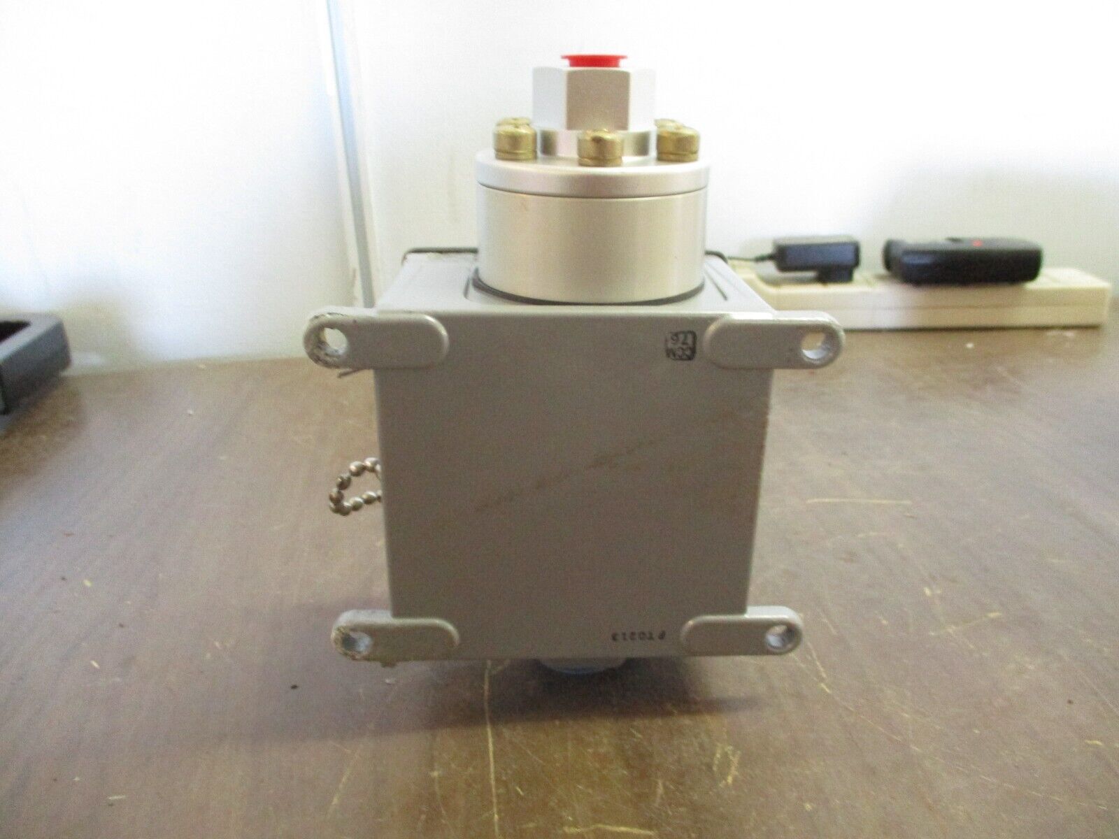 CCS Pressure Switch 604GJ2 Range: 8-75PSIG 15A 125/250/480VAC 0.4A 125VDC