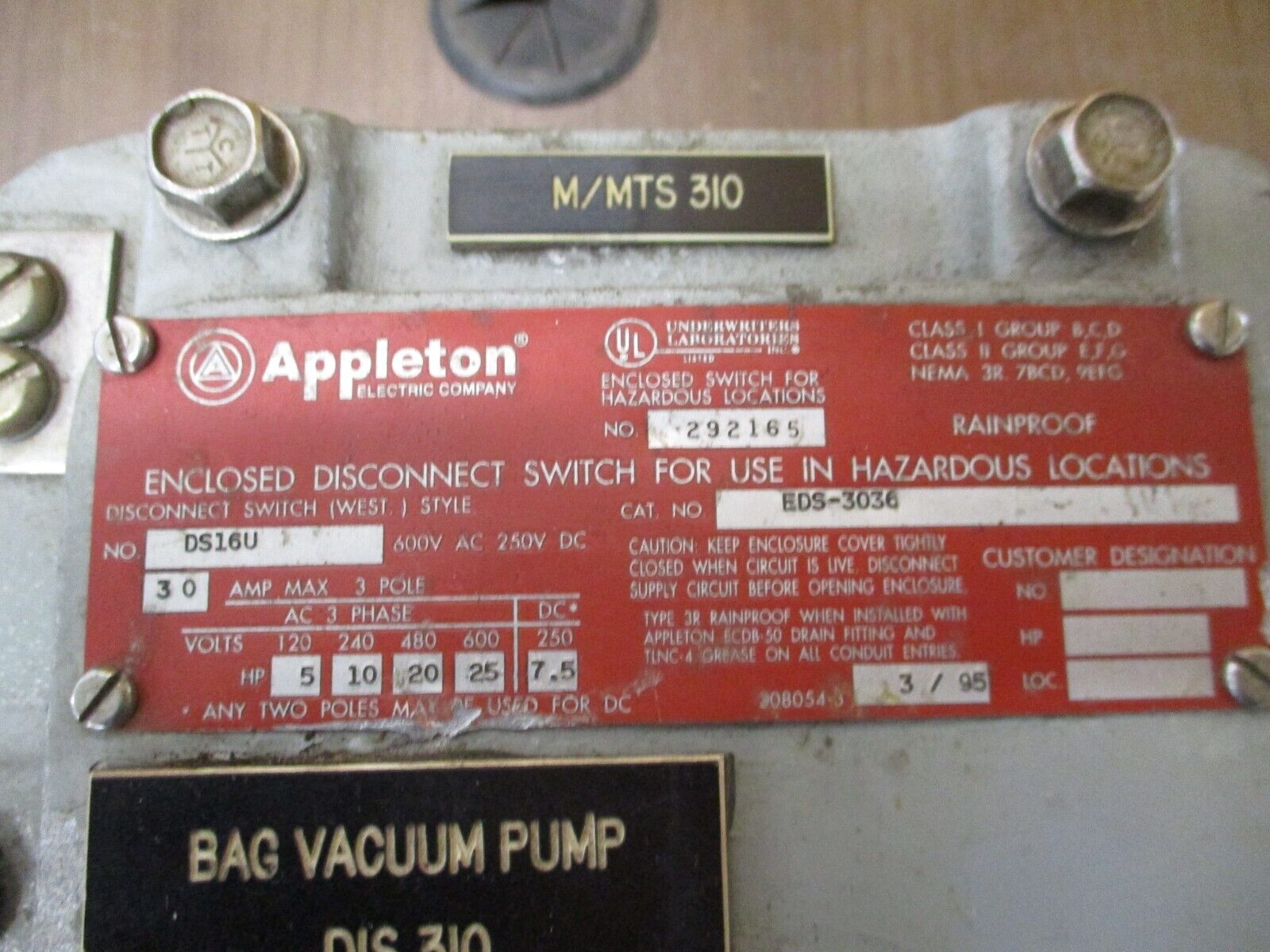 Appleton Explosion Proof Disconnect Switch EDS-3036 30A 600V 3P Used