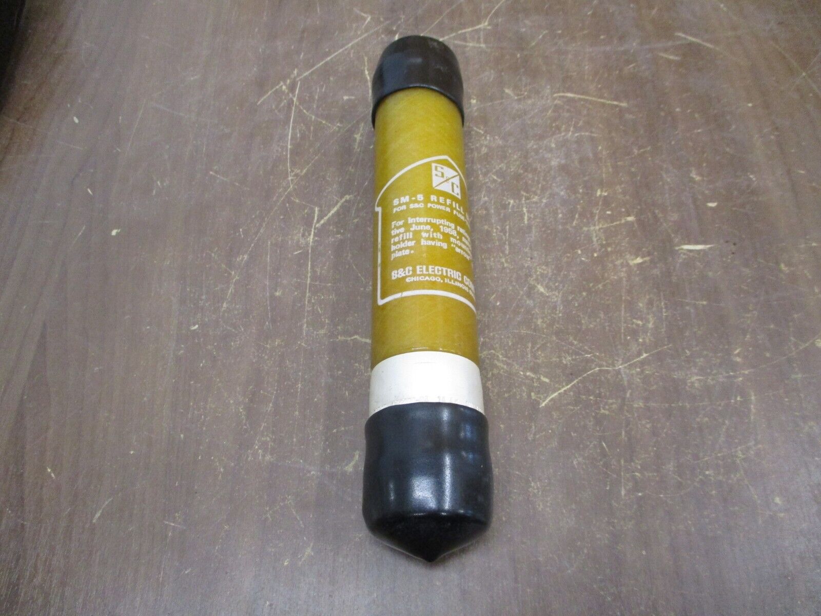 S&C SM-5 Fuse Refill Unit 132200-R4 125E 14.4kV Used