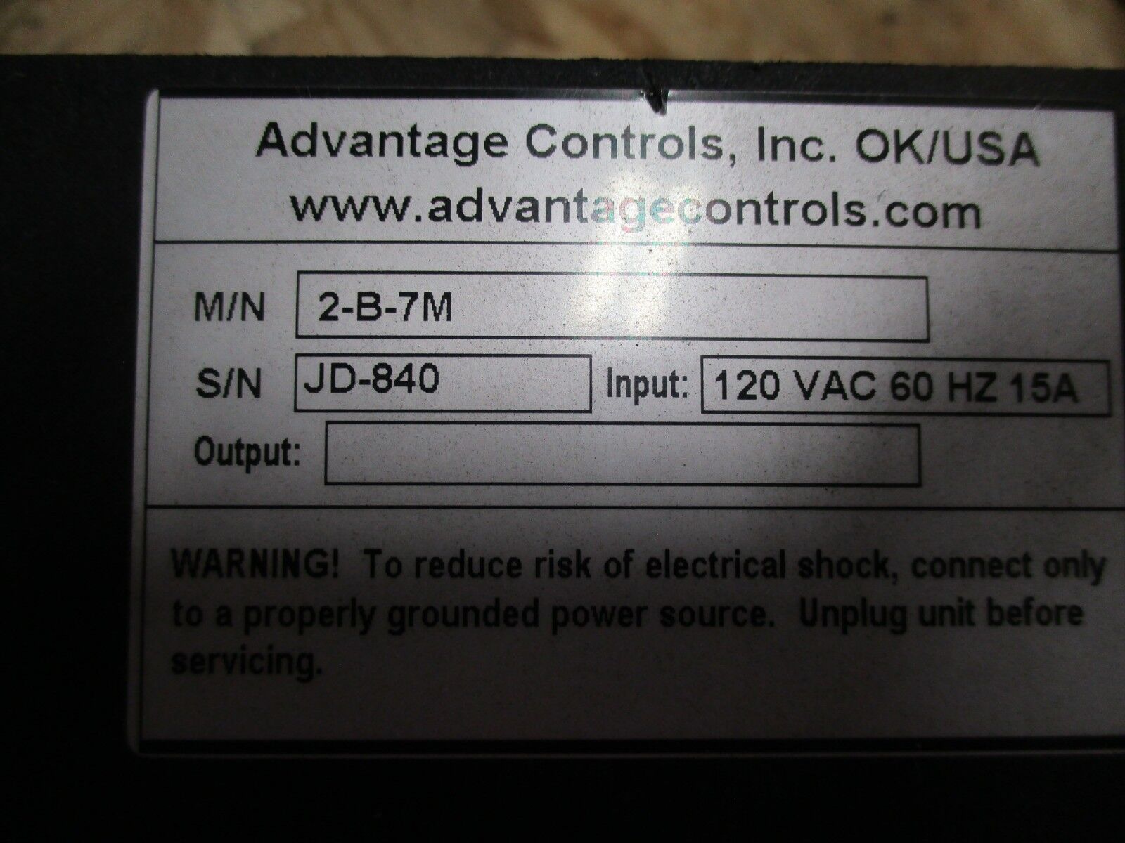 Advantage Controls Analog Controller 2-B-7M 120V 60Hz 15A Used