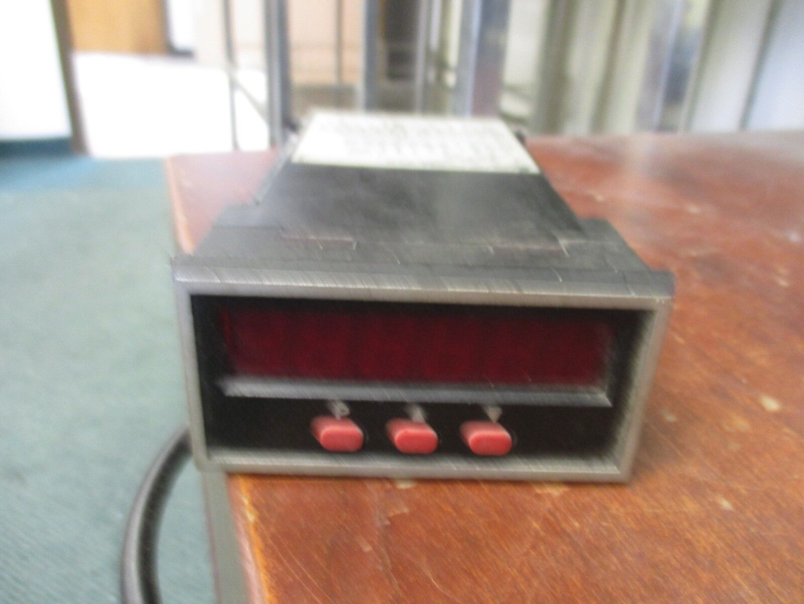 Red Lion Controls Panel Meter IMT02003 115VAC 50/60Hz 14VA Used