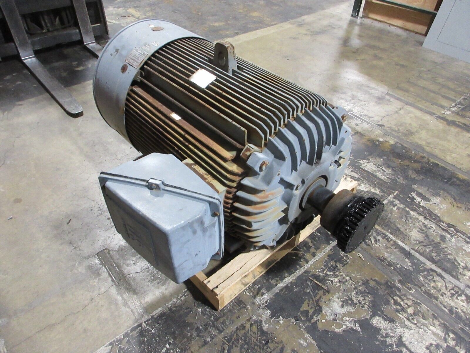 US Motors AC Motor H12429 300HP 1800RPM 460V 330A 60Hz 3Ph 449T Frame Used