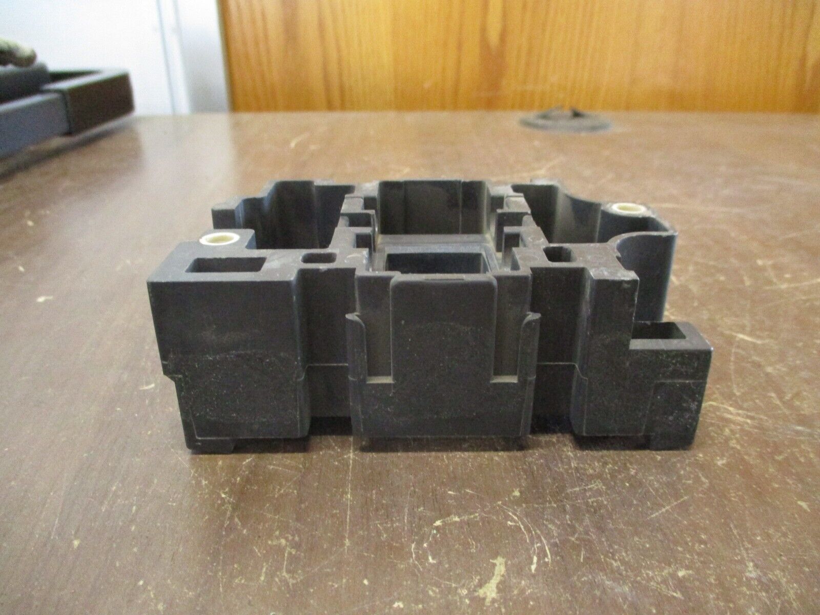 Telemecanique Magnetic Coil LX1D6G7 120V 50/60Hz *No Terminal Screws* Used