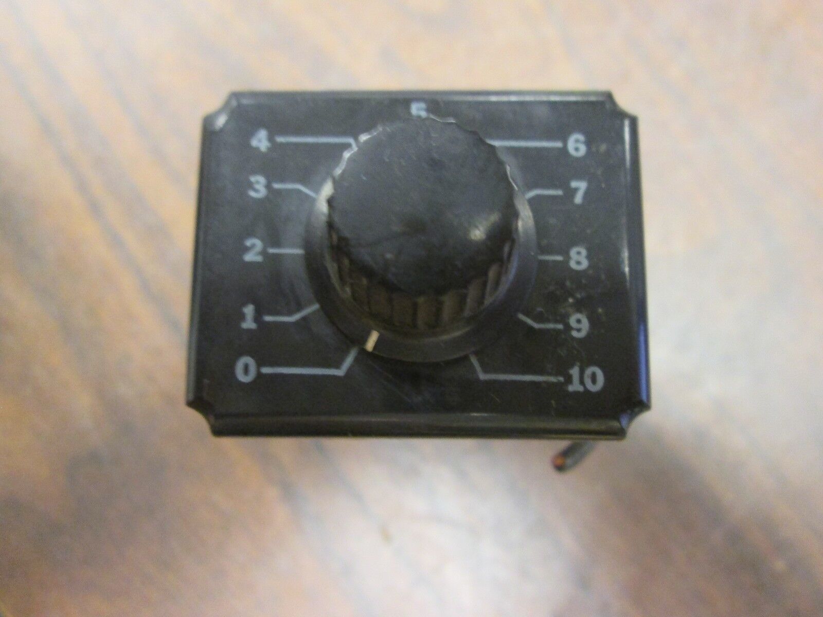Syracuse Electronics Interval Relay TVR-00313 Time: 90 sec 115V Used