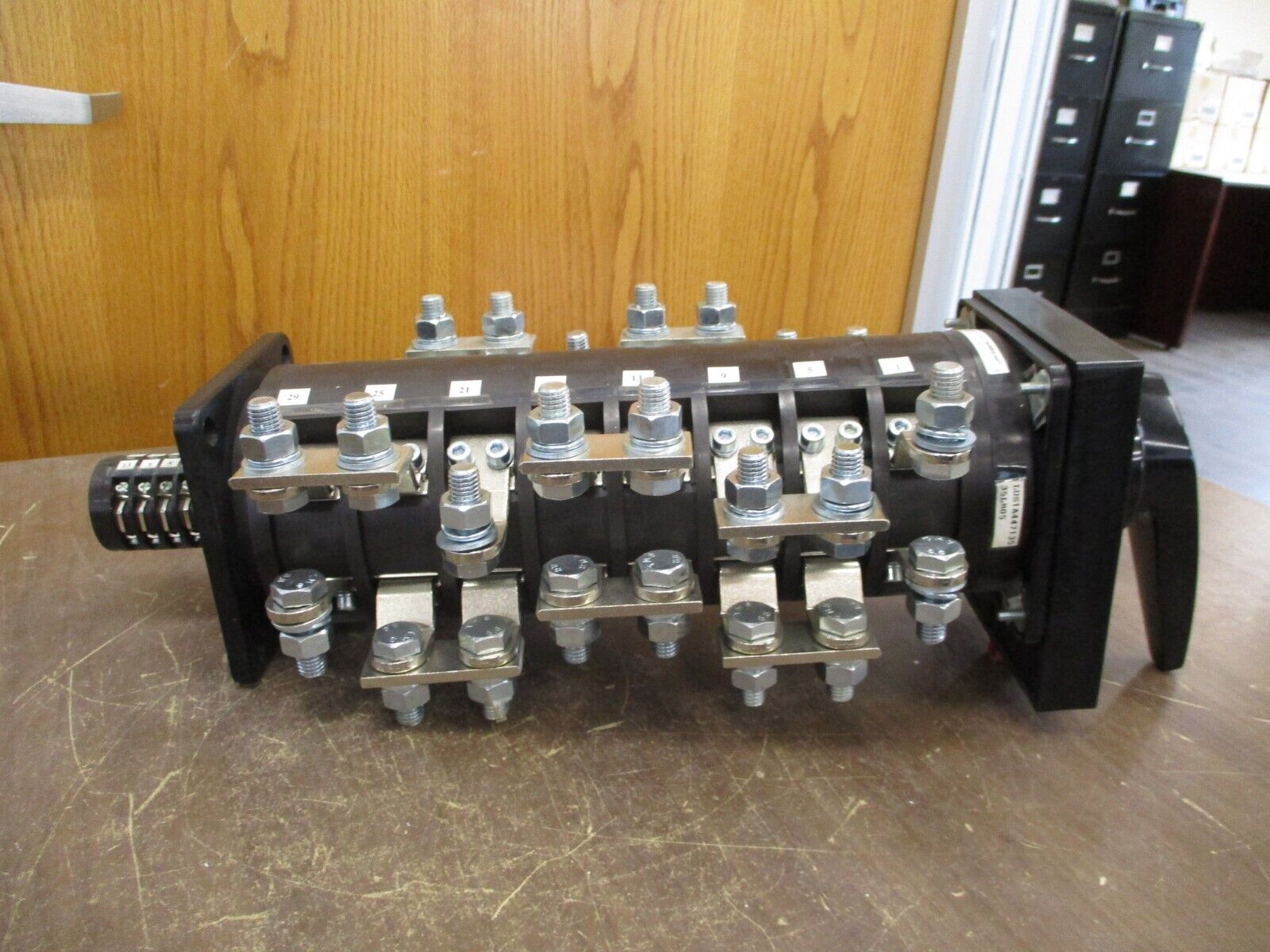 Salzer Rotary Switch S825 240A 480V Used