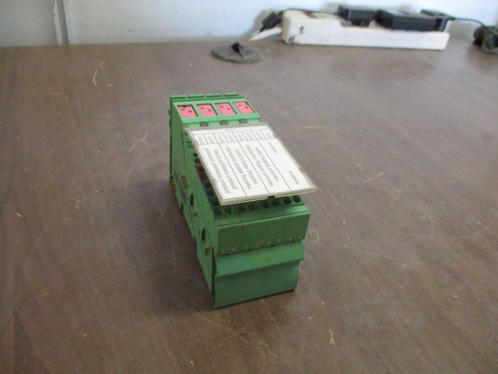 Phoenix Contact IBIL24DO8 Interbus Coupler 2726269 HW: 01 w/ Terminal Cover Used
