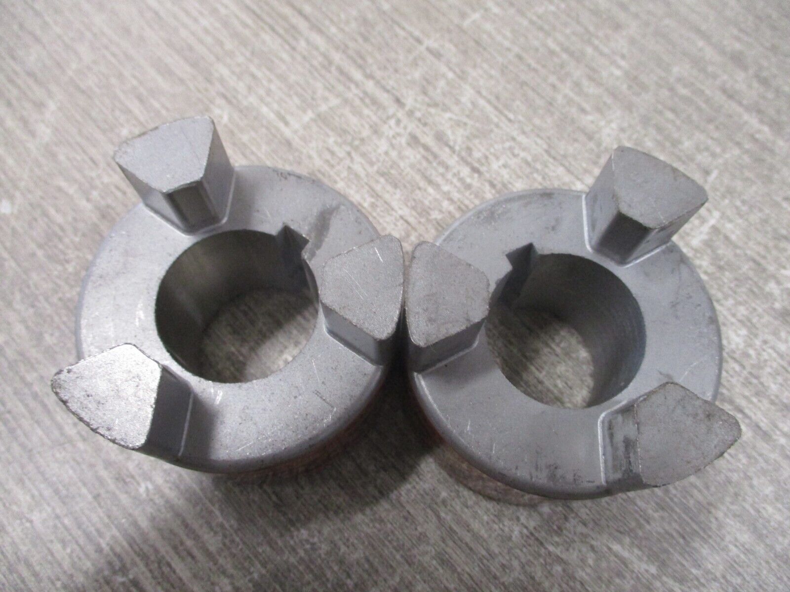 Lovejoy Jaw Coupling L-100-1.250 *Lot of 2* Used