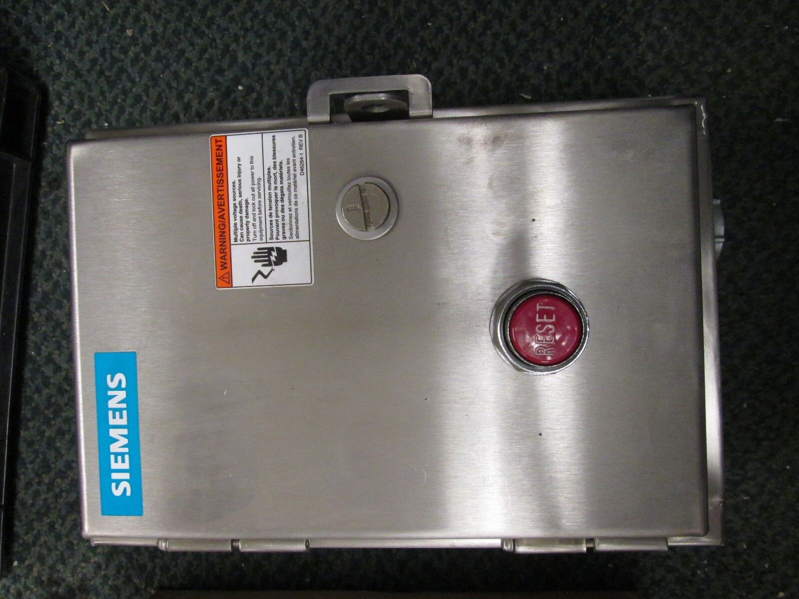 Siemens Stainless Steel Enclosed Starter 14CP12WF81 Size 0 14CP12A*81 Used