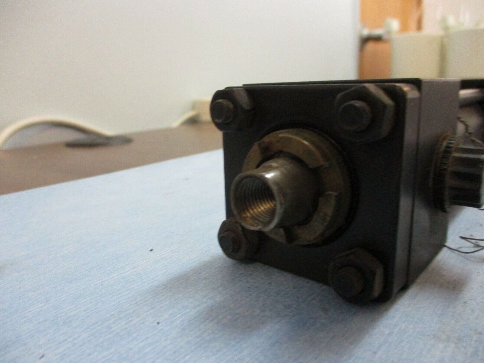 RWC Air Cylinder 884606100 250 PSI Used