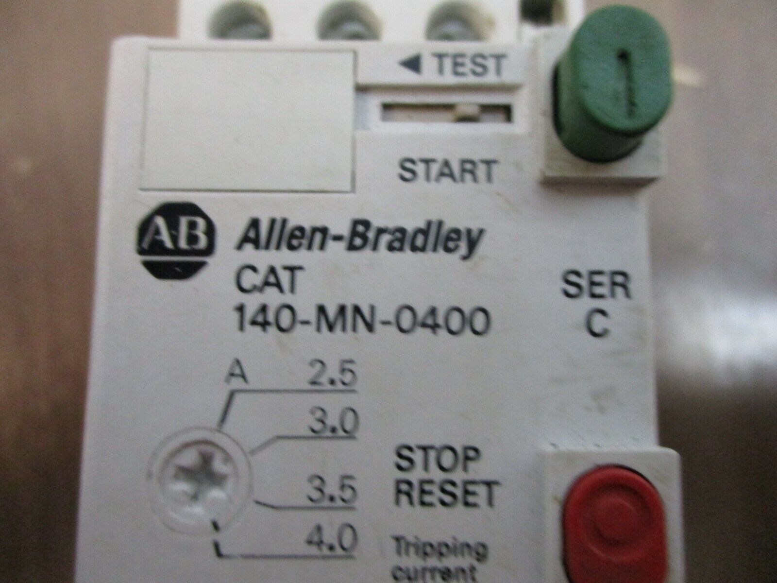 Allen-Bradley Manual Starter 140-MN-0400 Ser. C Trip: 2.5-4.0A Used