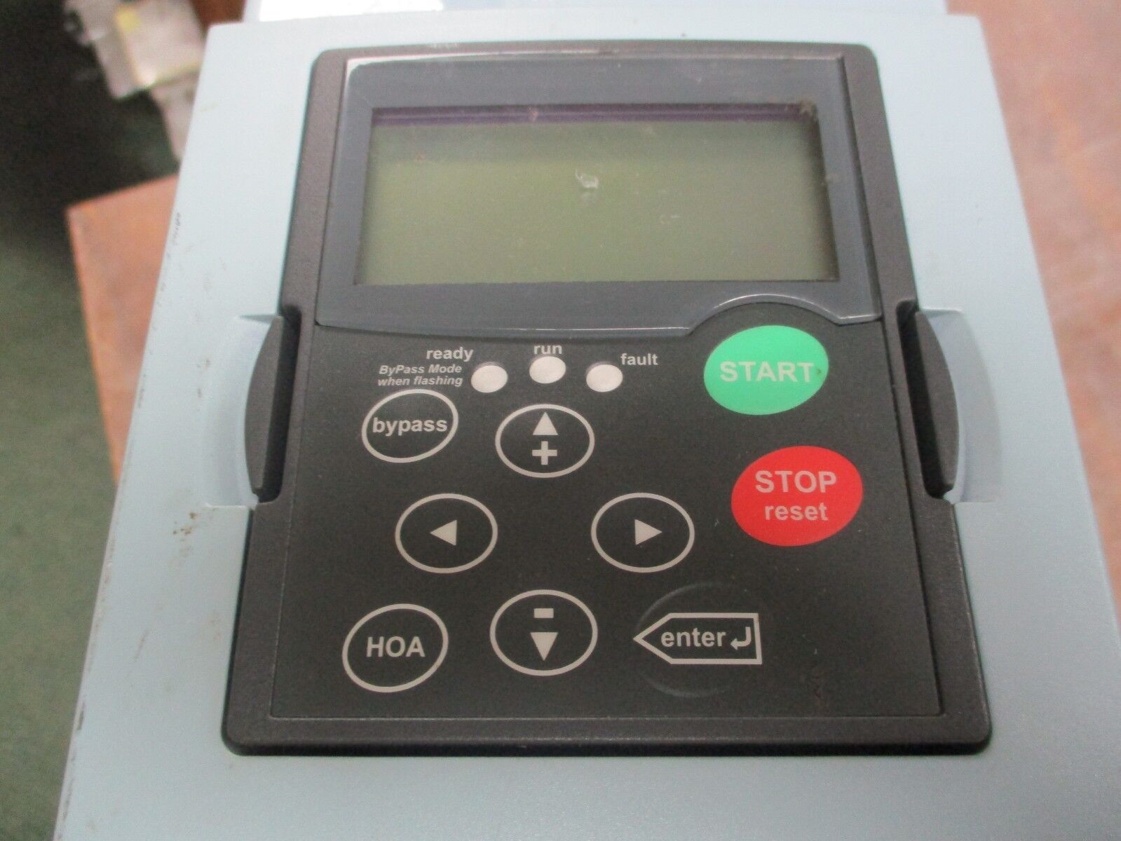 Johnson Controls AC Drive w/ Intellipass Bypass VS002111A-00000 2HP Used