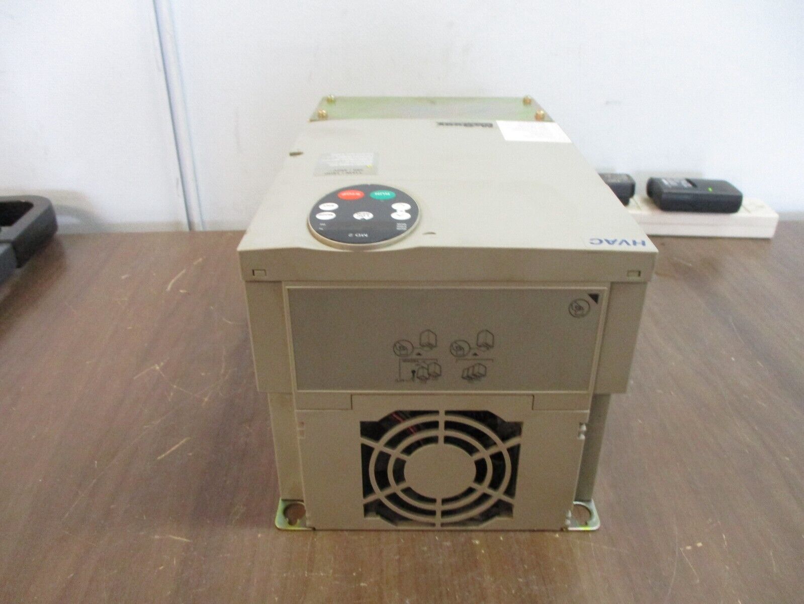 Telemecanique AC Drive ATV21HD11N4 15HP 3Ph Output: 380/480V 3Ph 0.5/200Hz 22.5A