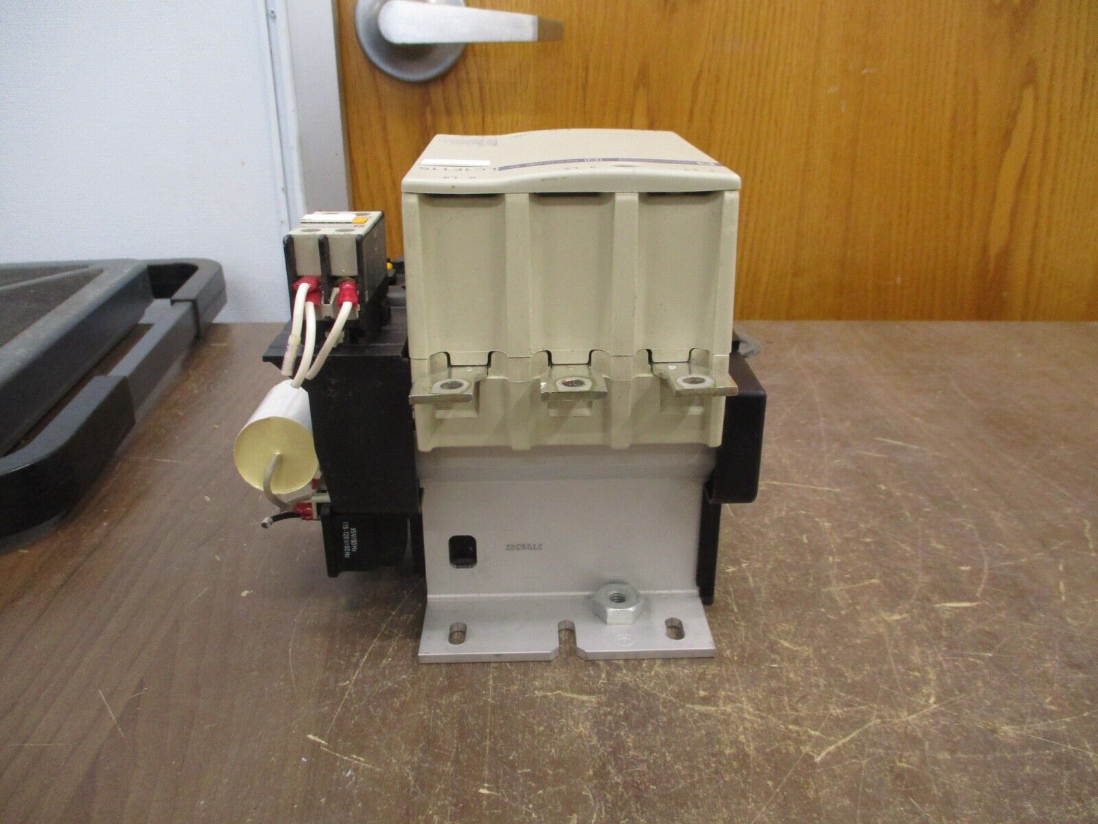 Telemecanique Contactor LC1F115 115-120V Coil 175A 600V w/ Aux Contact Block