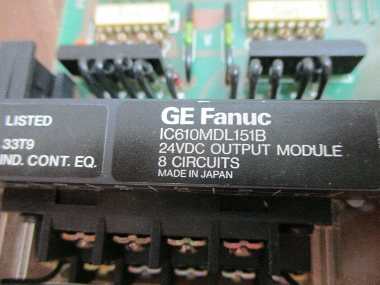 GE Fanuc Output Module IC610MDL151B 24VDC 8-Circuit Used