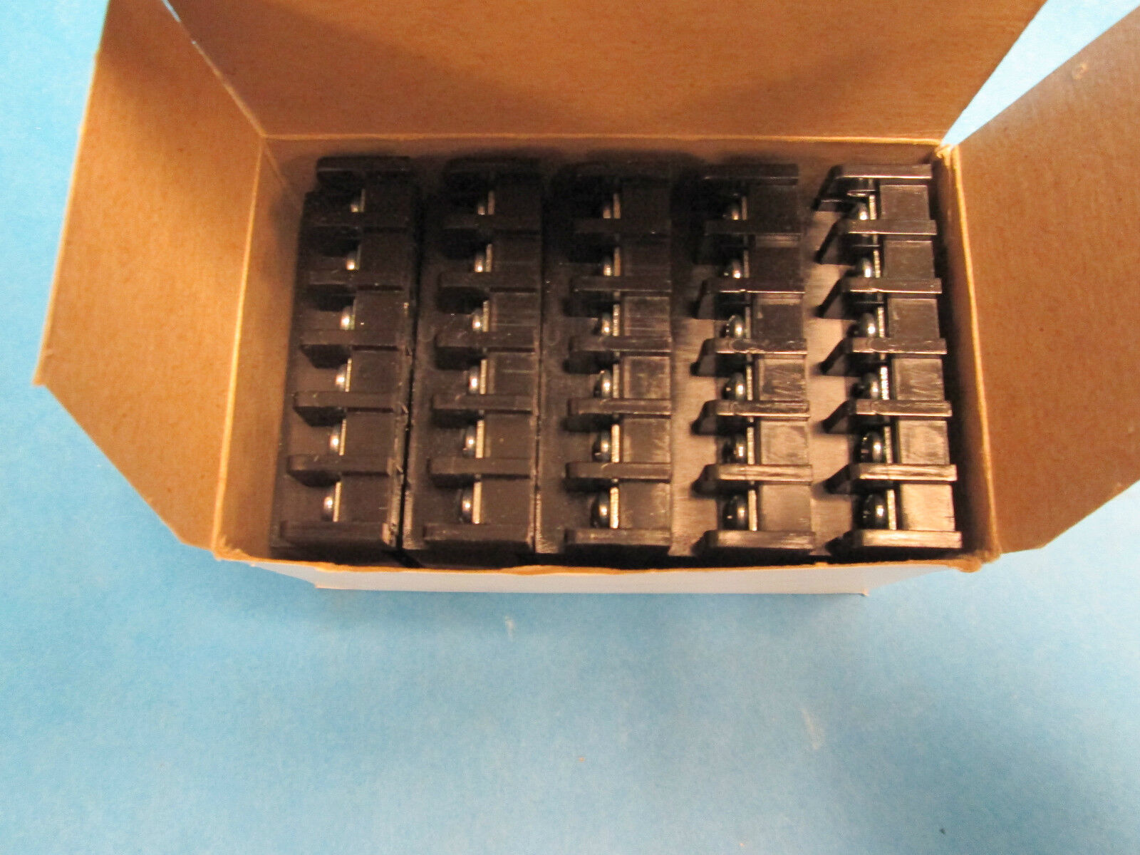 Custom Connector Relay Base 10A 600V SD12 *Box of 5* New Surplus