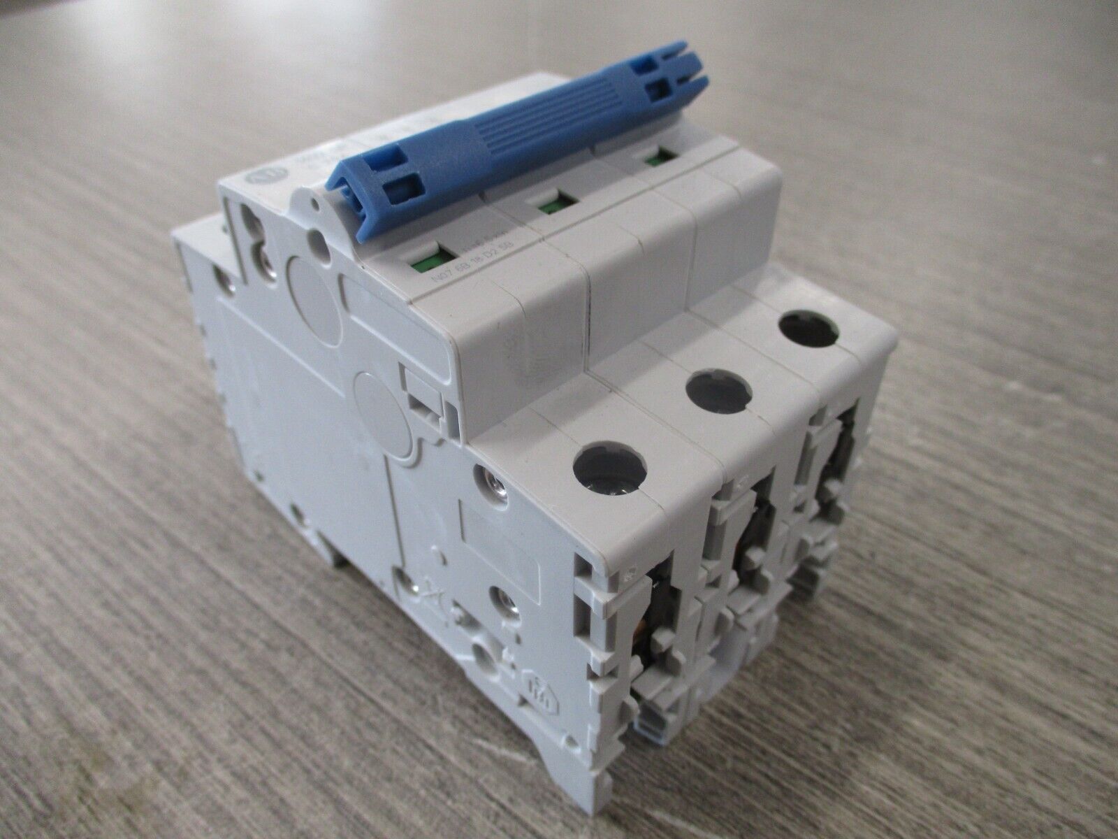 Allen-Bradley Supplementary Protector 1492-SPM3C200 Ser. D 20A 3P New Surplus