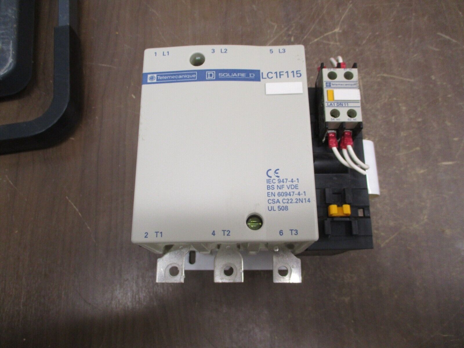Telemecanique Contactor LC1F115 115-120V Coil 175A 600V w/ Aux Contact Block