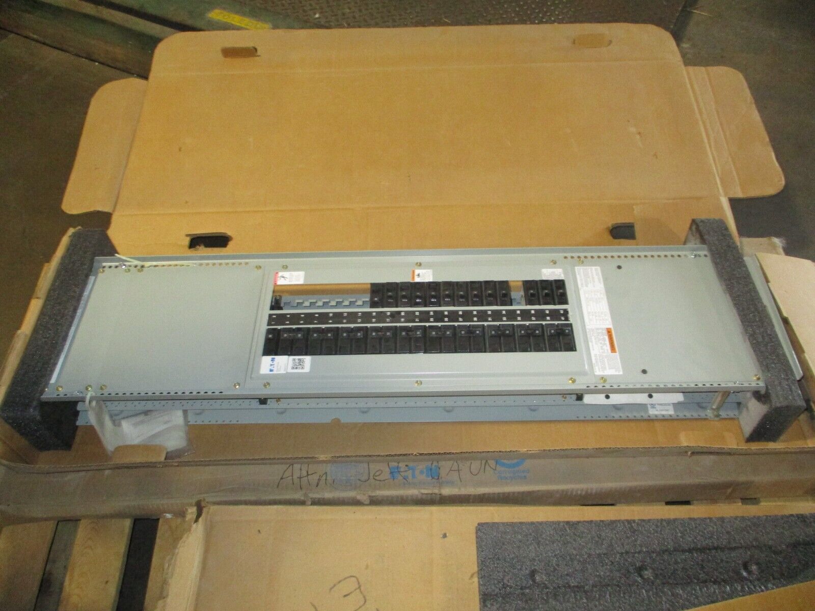 Eaton Panelboard Interior w/ Cover PRL1A / 2060 400A 208Y/120V 3Ph 4W 42-Space