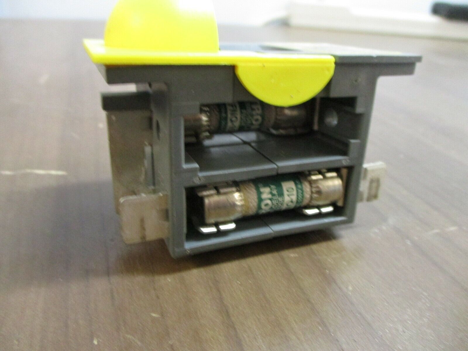 Bussmann Optima Fuse Holder OPM-1038 30A 600V Used