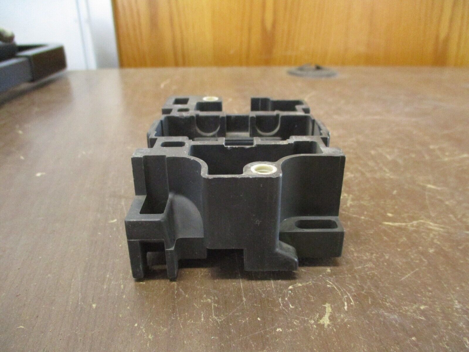 Telemecanique Magnetic Coil LX1D6G7 120V 50/60Hz *No Terminal Screws* Used