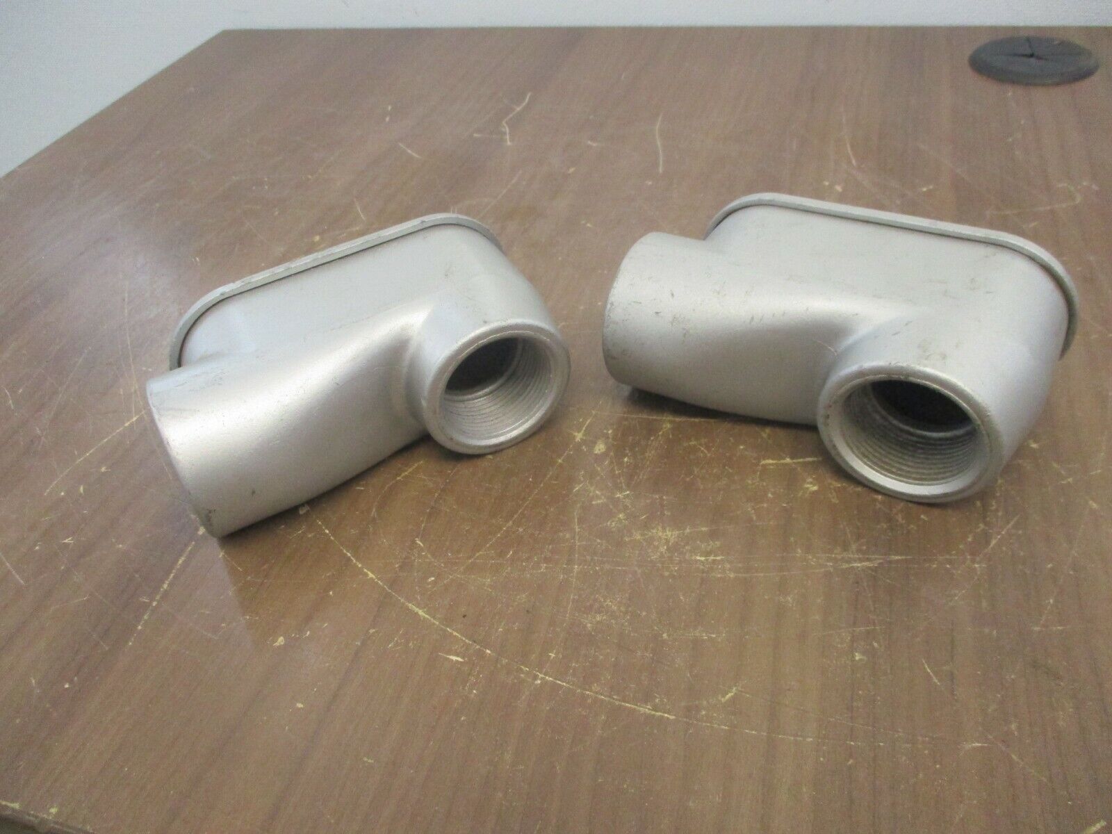 L.E. Mason Red Dot Aluminum Conduit Body SLB-XL 1-1/4" Used **Lot of 2**
