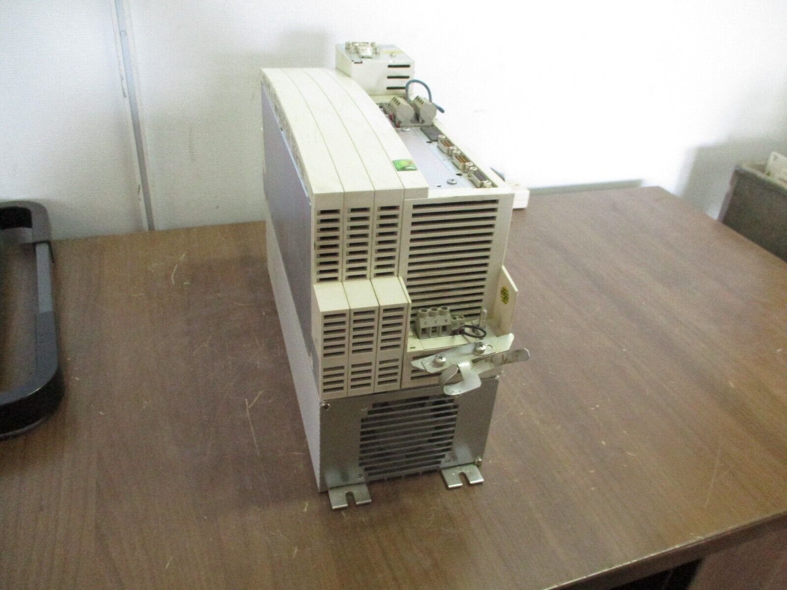 Lenze Servo Drive EVF9326-EV w/ Interbus S Module *Missing X7 Port* Used