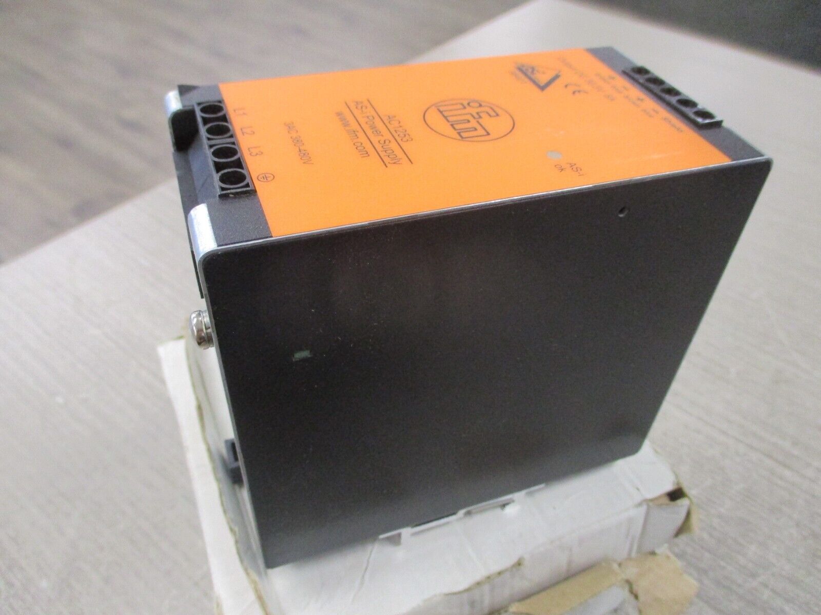 IFM AS-i Power Supply AC1253 Output: 30.5V 8A 244W New Surplus