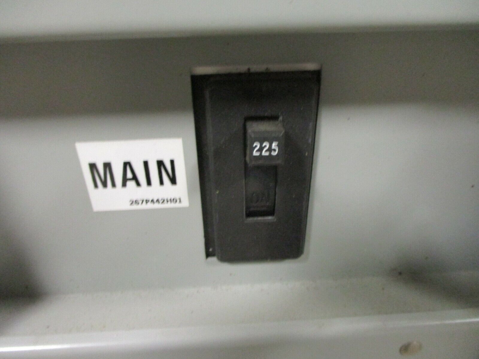 Westinghouse Main Breaker Circuit Breaker Panel 5158C03G04 225A Max 208Y/120 3Ph