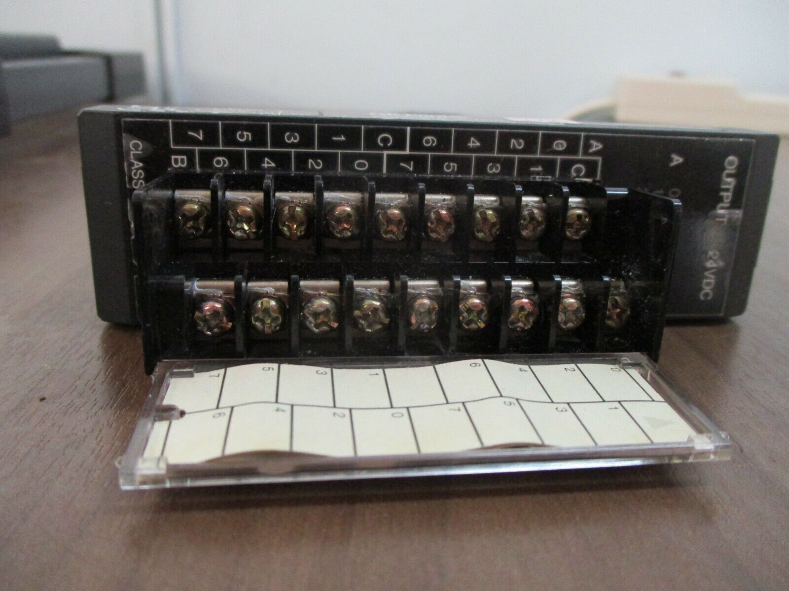 GE Fanuc 24VDC Sink Output Module IC610MDL157B 16-Circuit Used