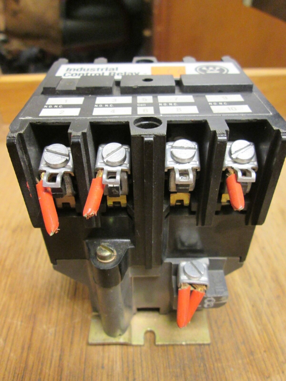 Westinghouse Industrial Control Relay 766A023601 10A 120V Coil Used
