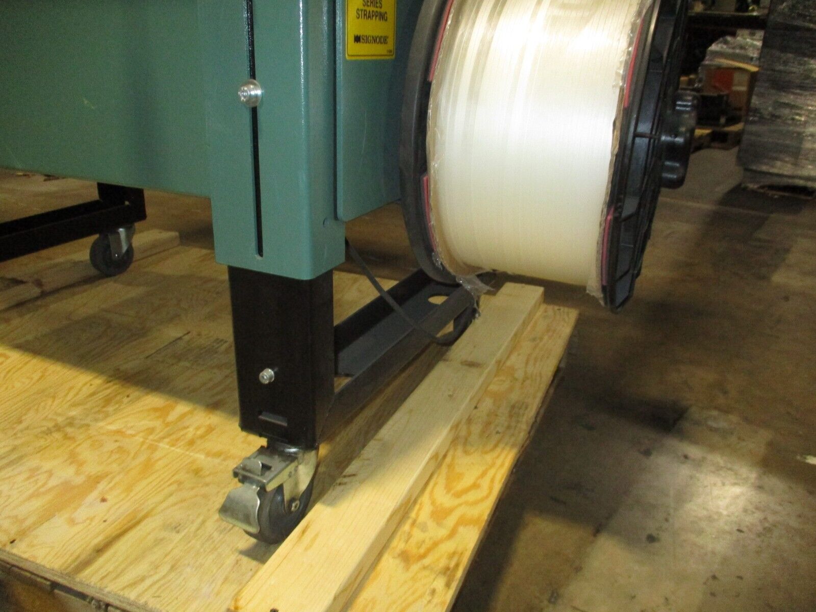 Signode Semi-Automatic Strapping Machine LBX2300 115V 1Ph 60Hz Strap Size: 6mm