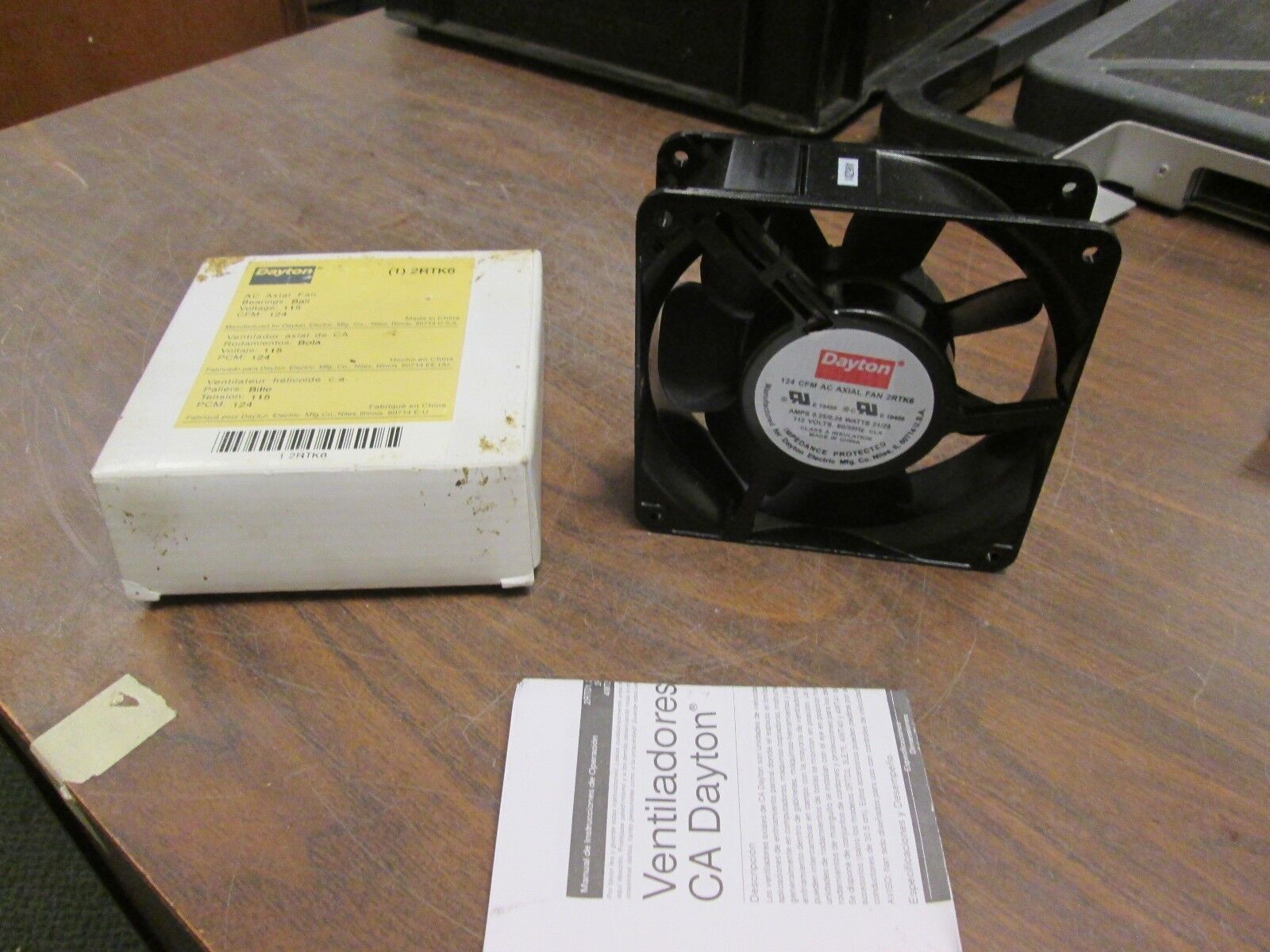Dayton AC Axial Fan 2RTK6 115V 124 CFM Ball Bearing New Surplus