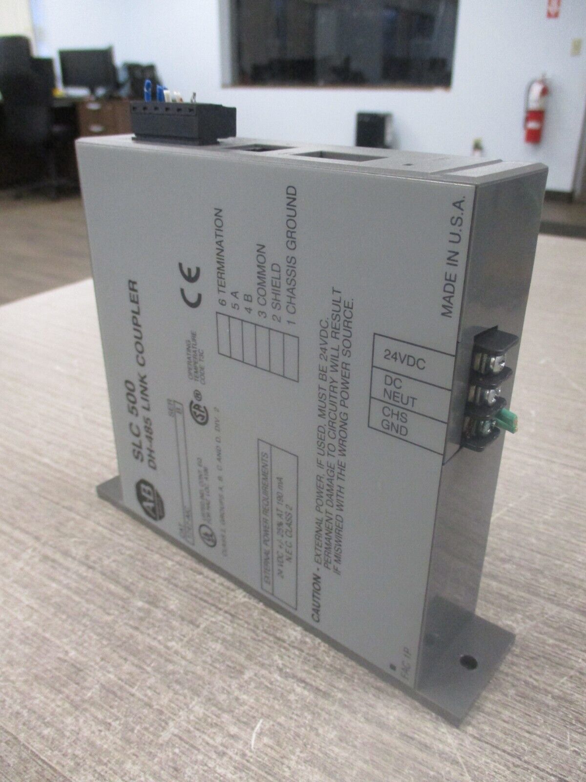 Allen-Bradley SLC 500 DH-485 Link Coupler 1747-AIC Ser. B 24VDC 190mA Used