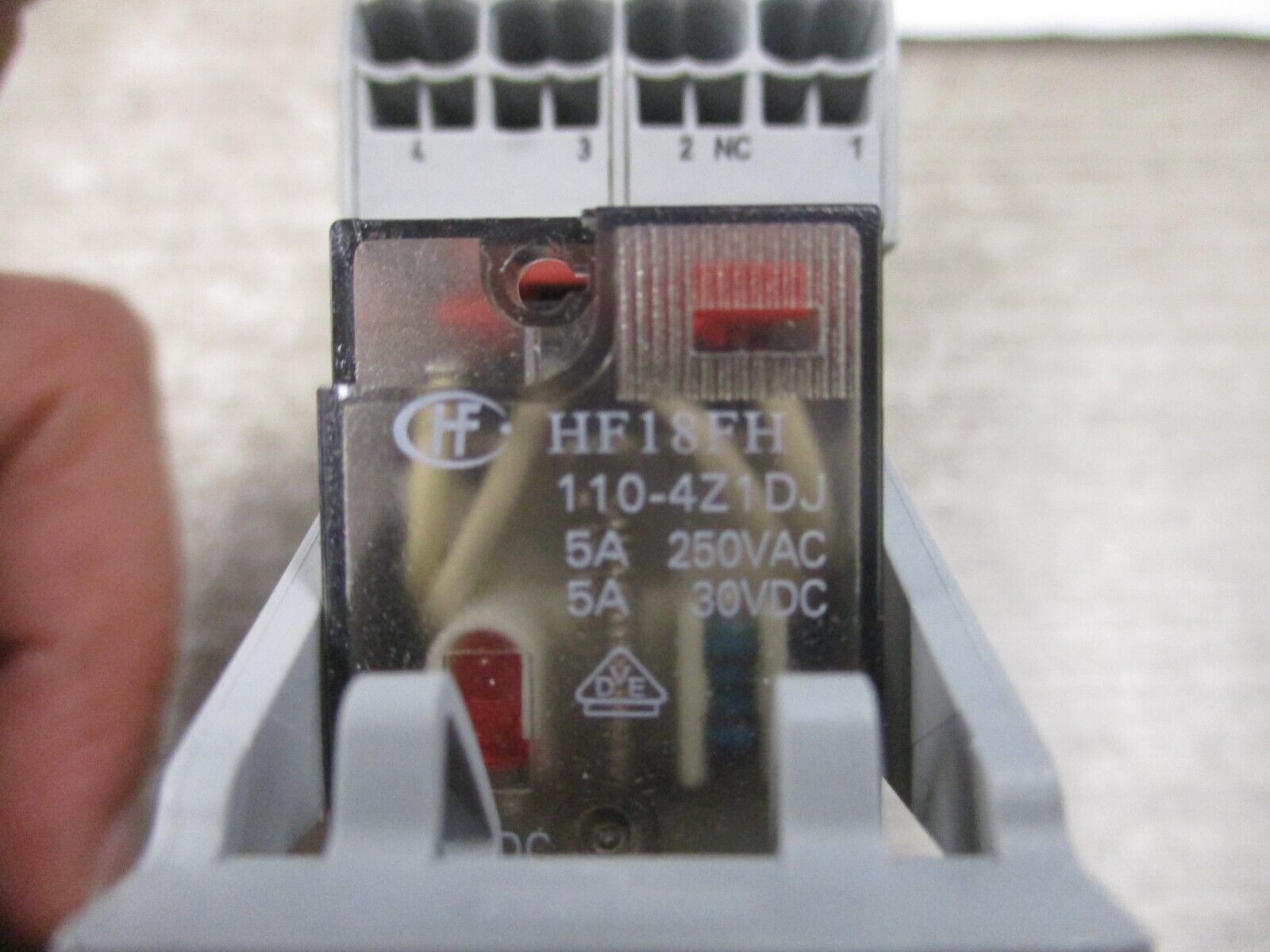 Hongfa Relay W/Base HF18FH-110-4Z1DJ 110VDC Coil Used
