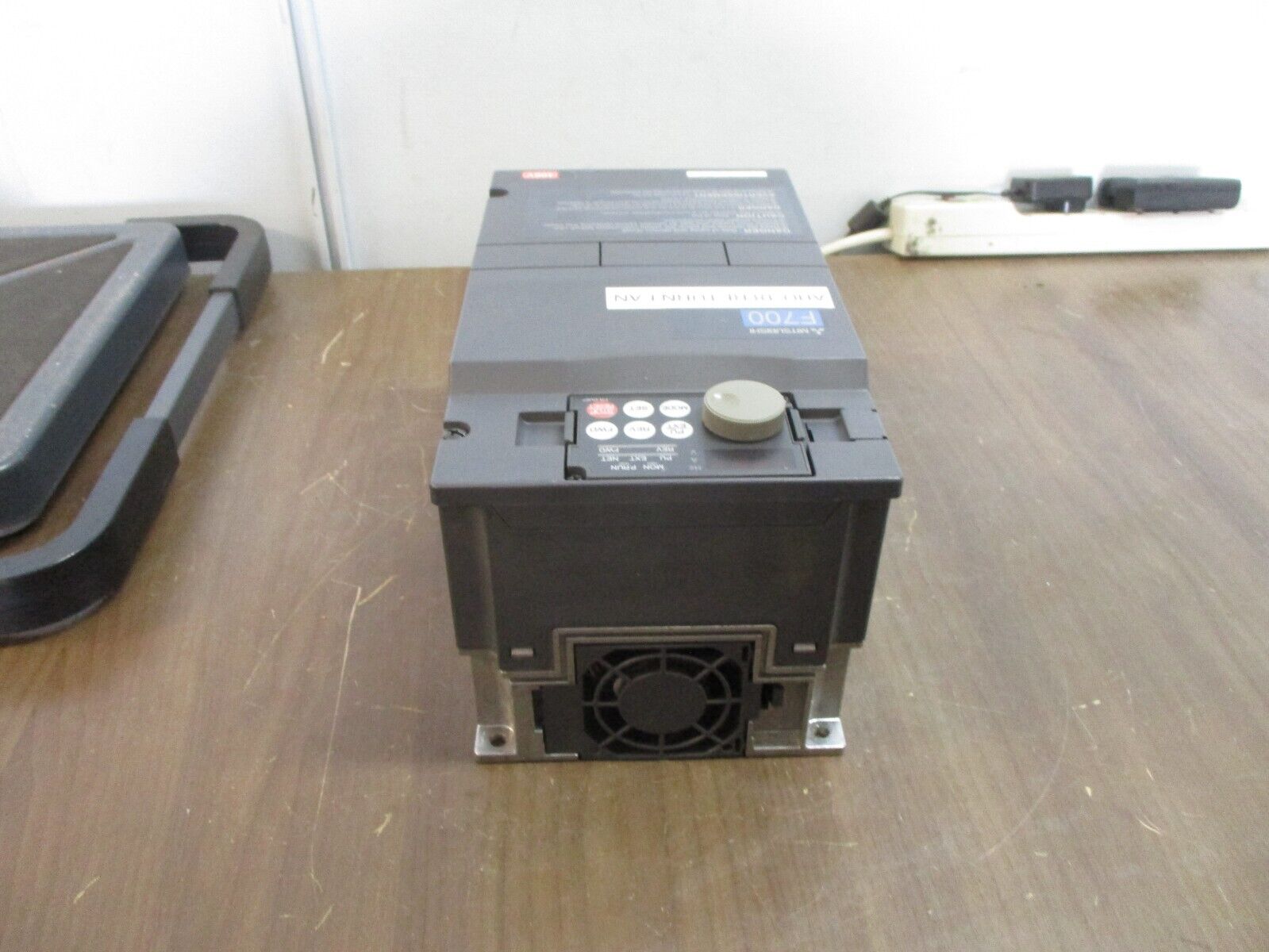 Mitsubishi AC Drive FR-F740-00126-NA 7.5HP 3Ph w/ Keypad Used