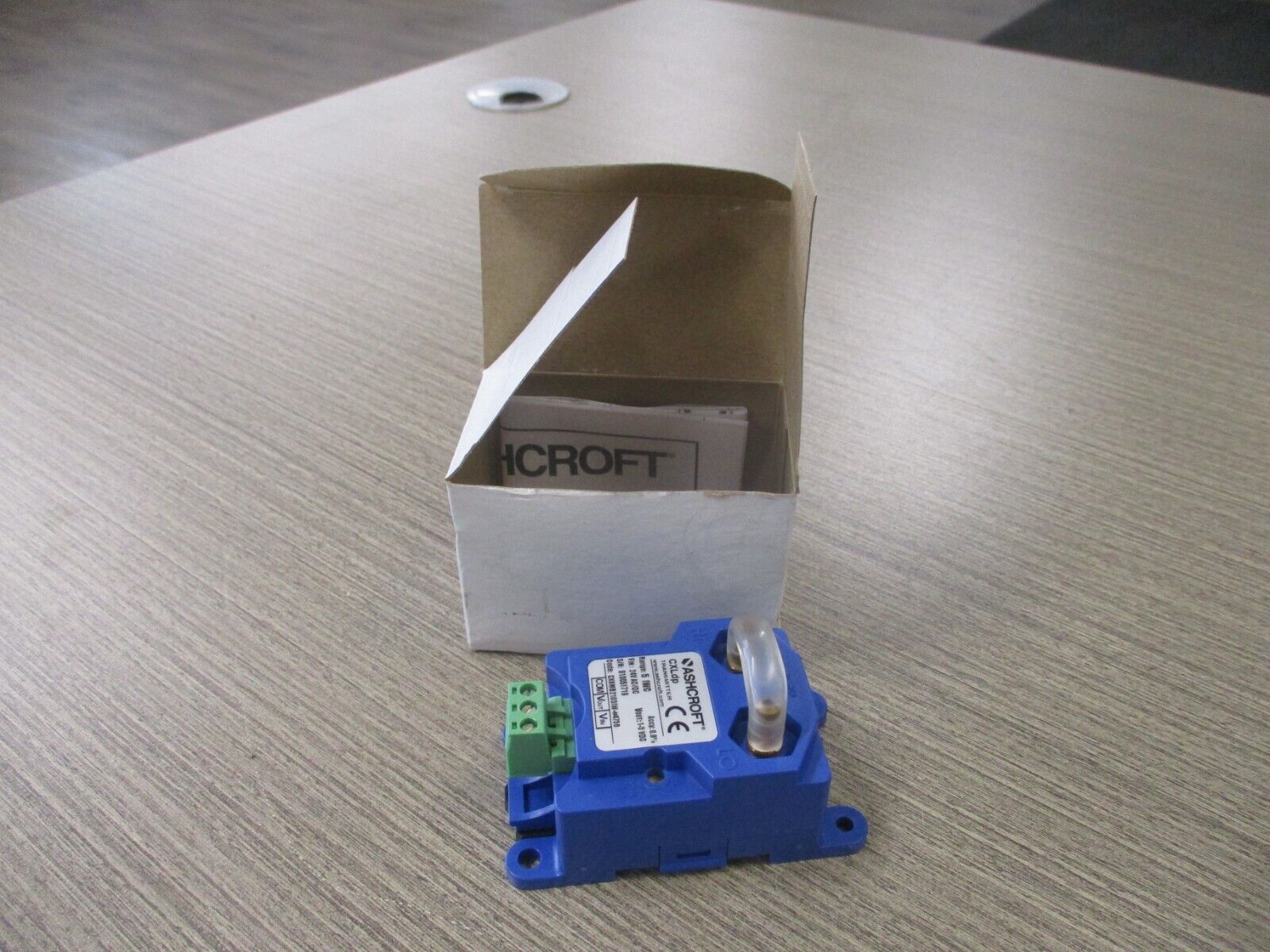 Ashcroft Static Pressure Sensor 049545007 Supply : 24 V AC/DC *New Surplus*