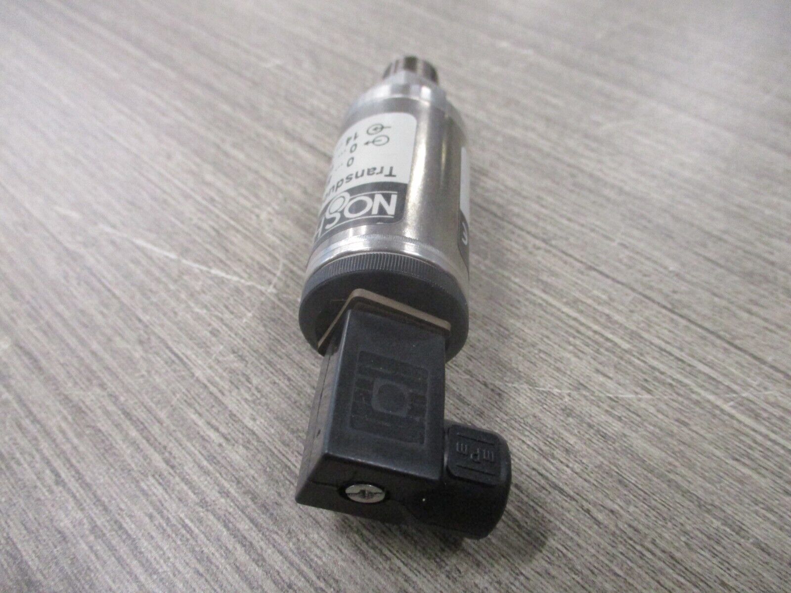 Noshok Pressure Transmitter 200-5000-1-5-2-7 0-5000PSI 0-10VDC Output