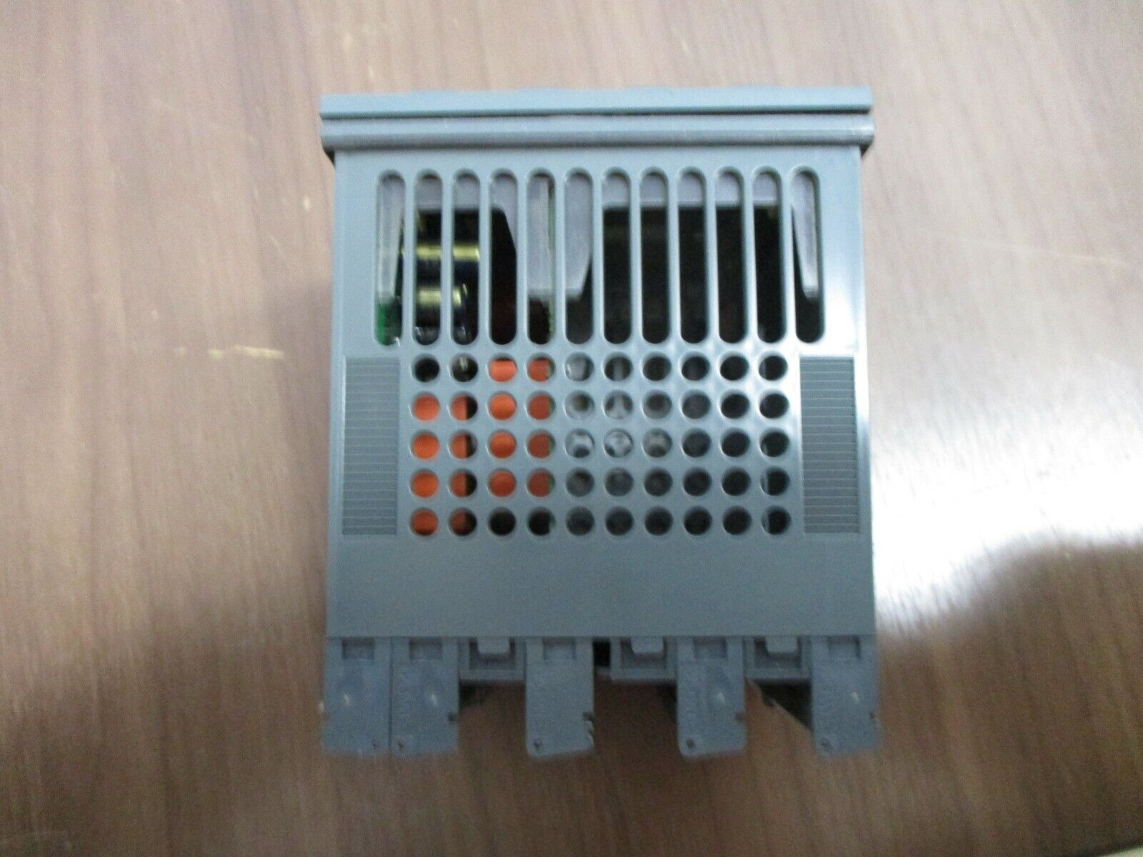 Barber-Colman Digital Temperature Controller 224C017.RHXXFHFL.X00 Used