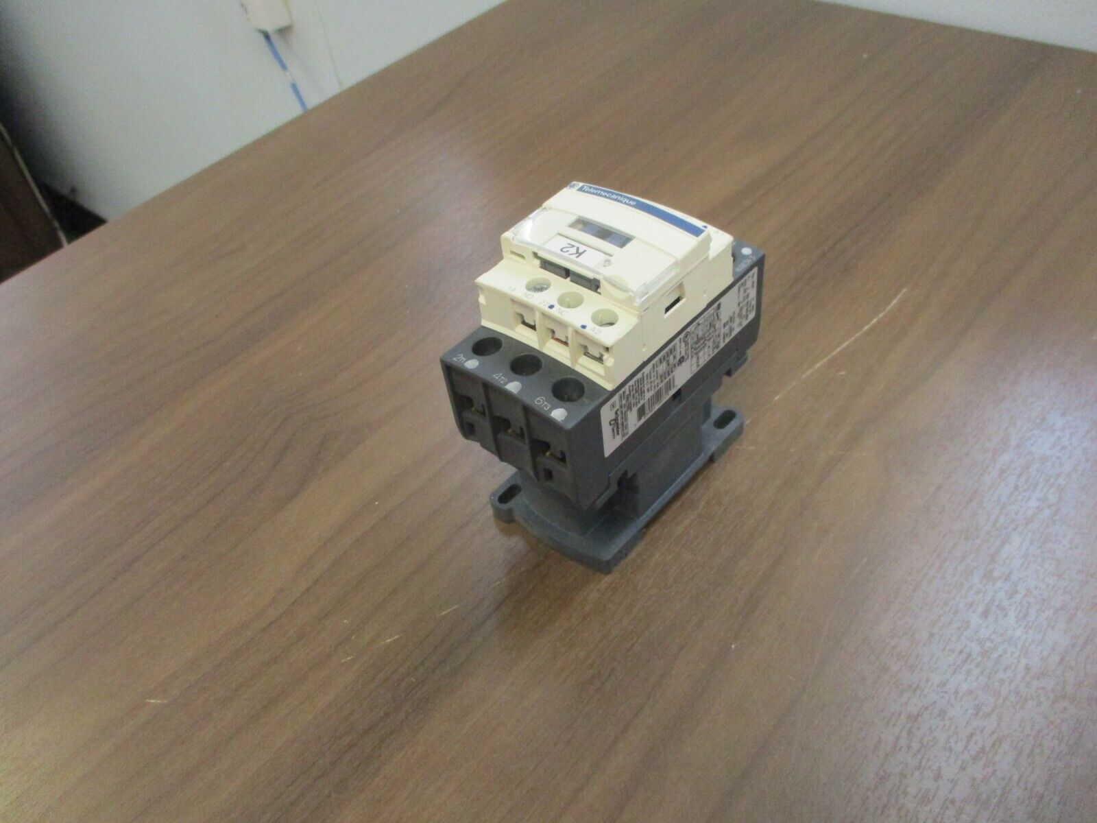 Scneider Electric Contactor LC1D25 120V Coil 40A 600V Used