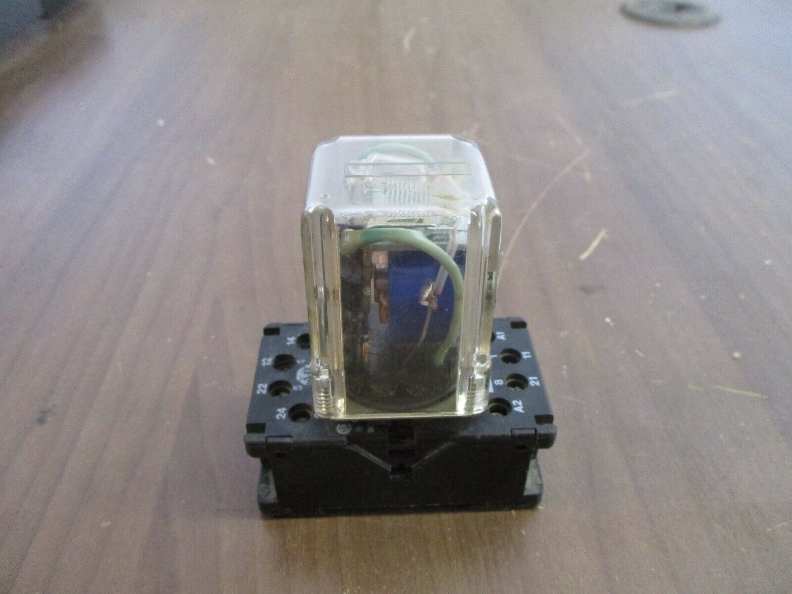 Deltrol Controls Relay 105A 10A DPDT 120V Coil w/ Base *Lot of 2* Used