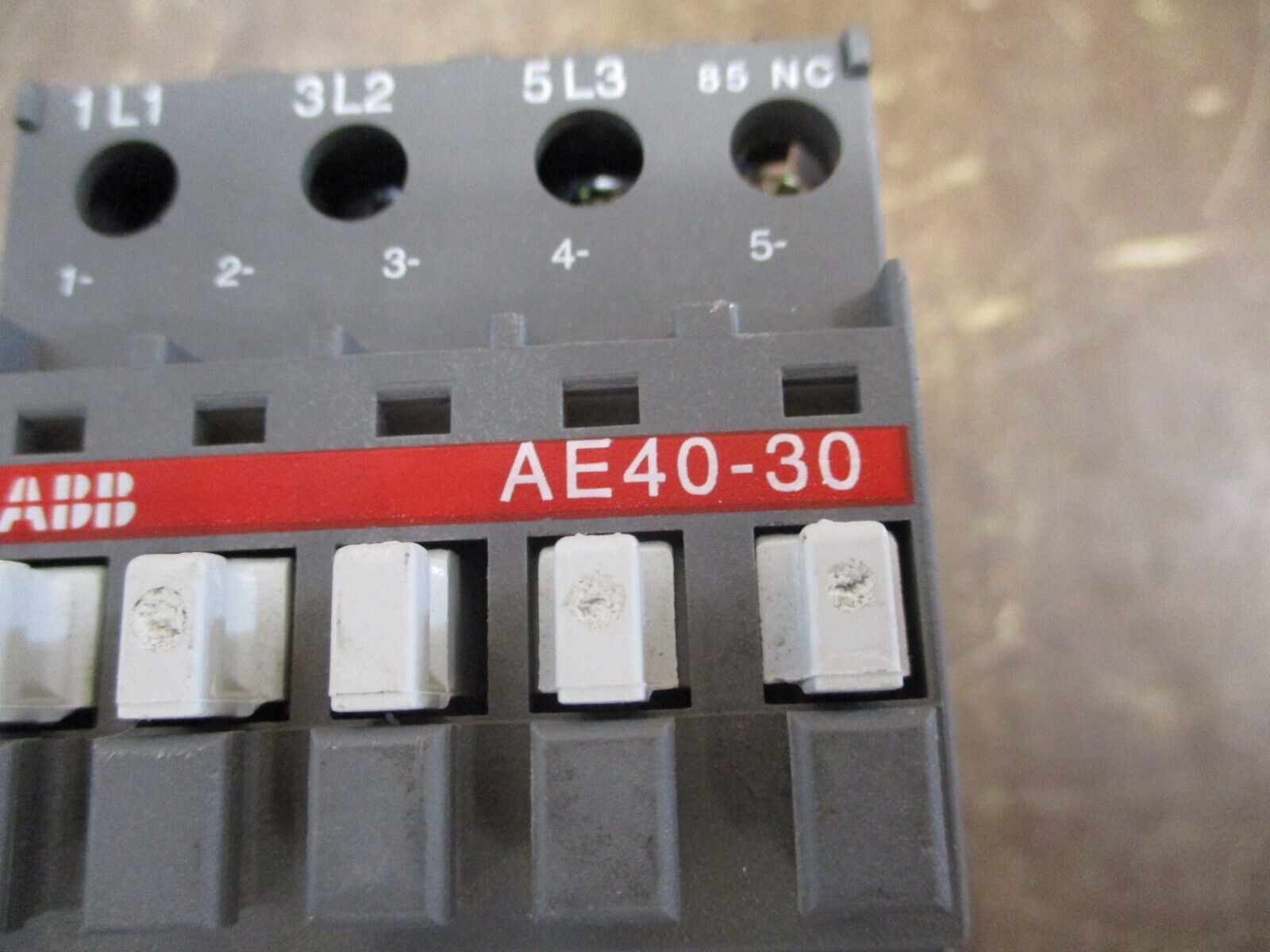 ABB Contactor AE40-30 24VDC Coil 60A 600V Used