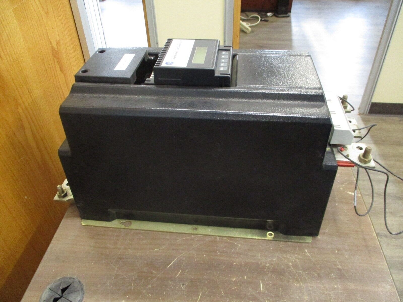 Allen-Bradley SMC Plus Soft Start 150-A180NBD Ser. B 208-480V 3Ph 47-63Hz Used